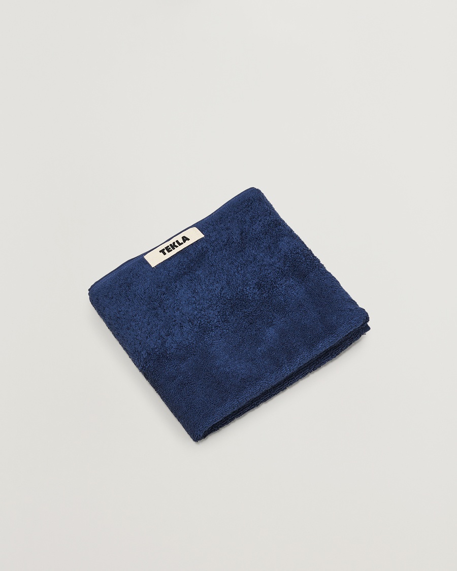 Tekla Organic Terry Hand Towel Navy – Sininen