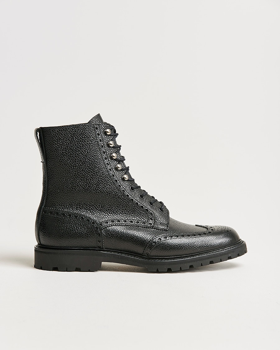Crockett & Jones Islay Scotch Grain Vibram Boot Black Calf – Musta