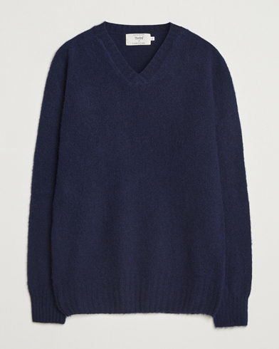 Harley Of Scotland for Care of Carl Harley Of Scotland Brushed Supersoft Lambswool V-Neck Navy – Sininen