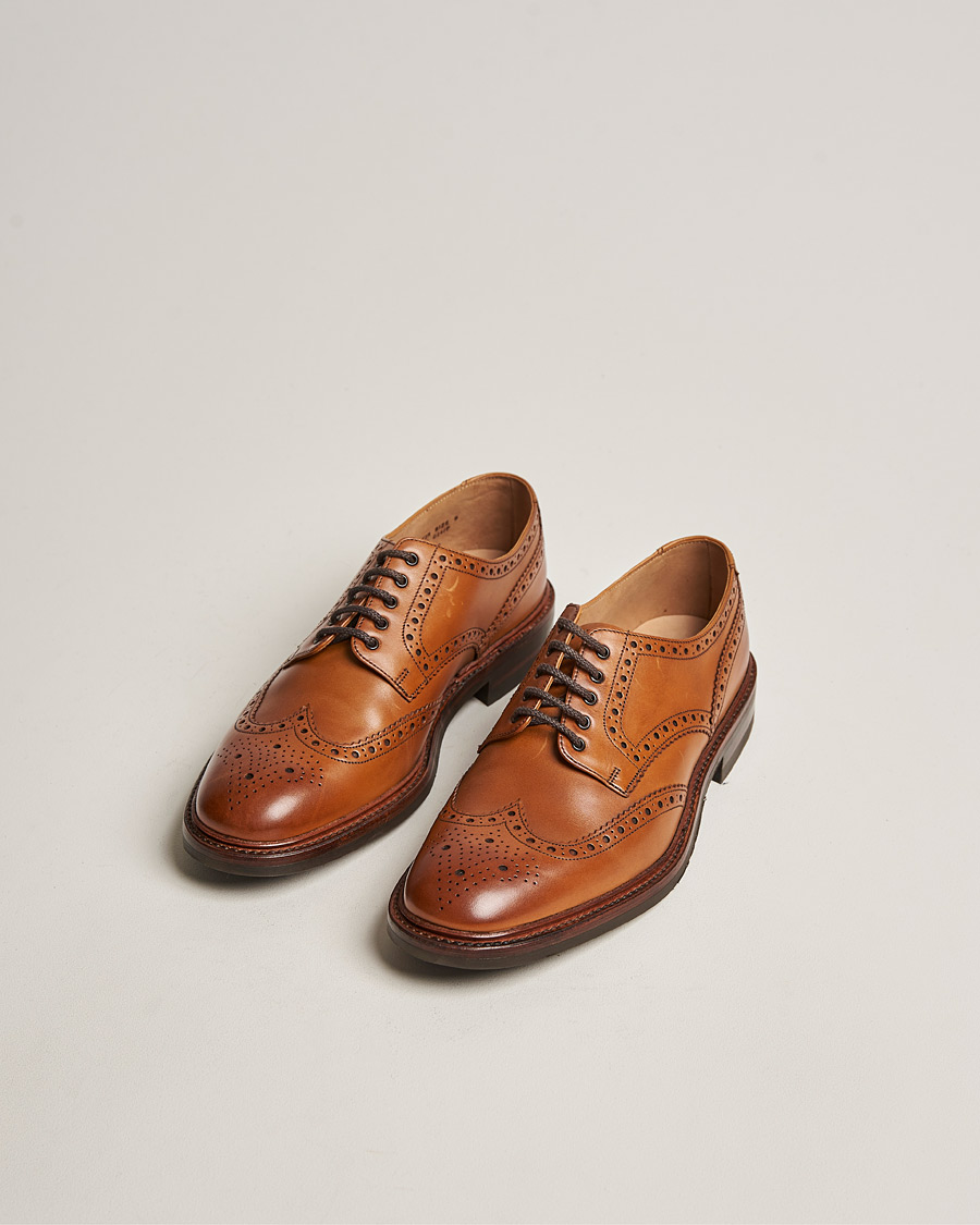 Mies | Käsintehdyt kengät | Loake 1880 | Chester Dainite Brogue Tan Burnished Calf
