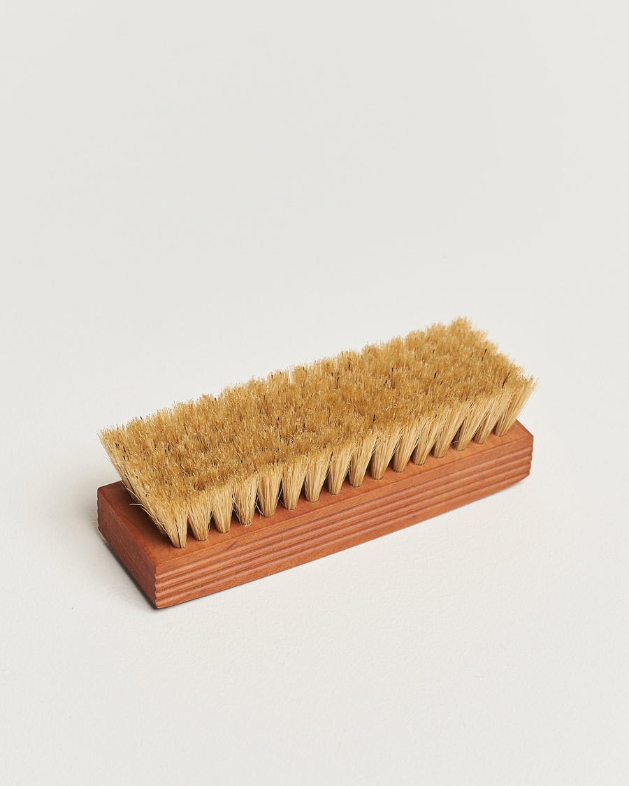 Mies | Harjat ja huoltovälineet | Saphir Medaille d\'Or | Gloss/Cleaning Brush Large White