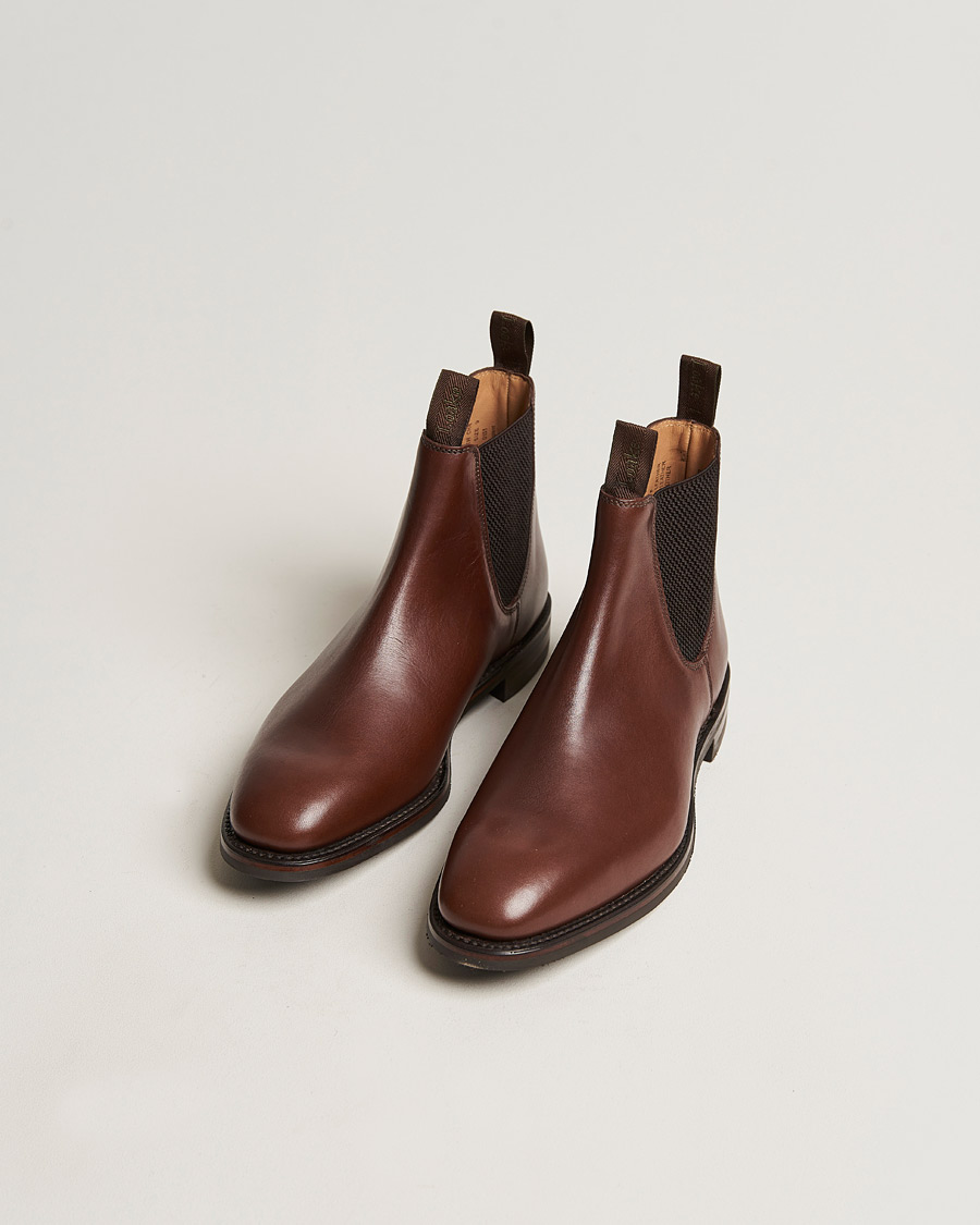 Mies | Nilkkurit | Loake 1880 | Chatsworth Chelsea Boot Brown Waxy Leather