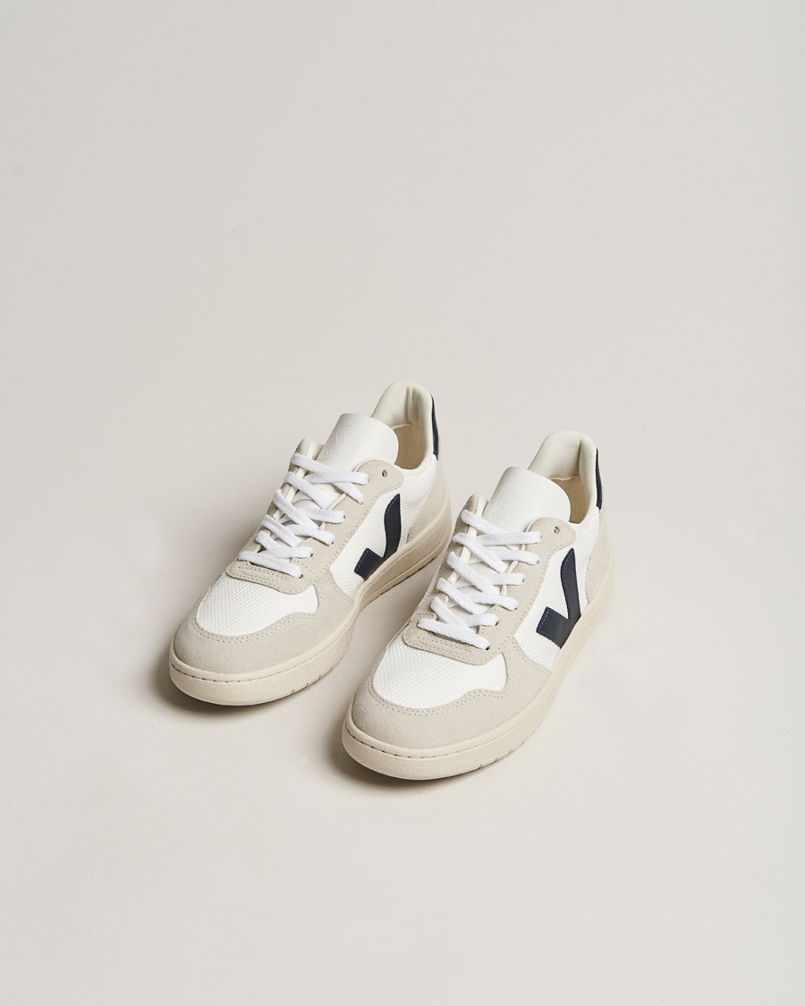 Mies | Valkoiset tennarit | Veja | V-10 Leather Sneaker White Nautico