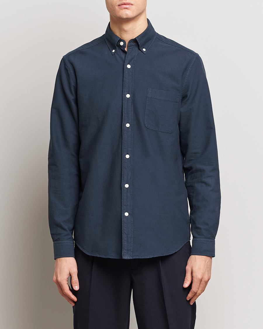 Mies | Rennot | A Day\'s March | Moorgate Dyed Oxford Shirt Navy