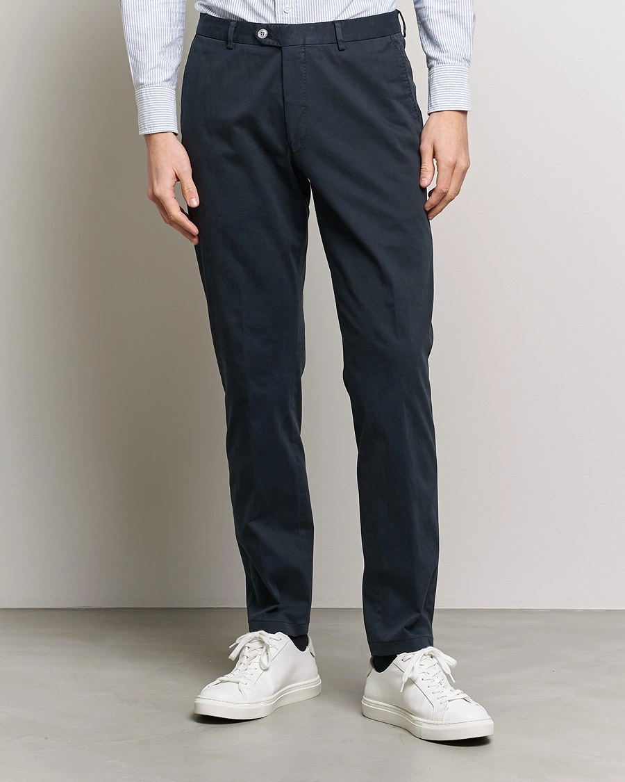 Mies | Chinot | Oscar Jacobson | Denz Casual Cotton Trousers Navy