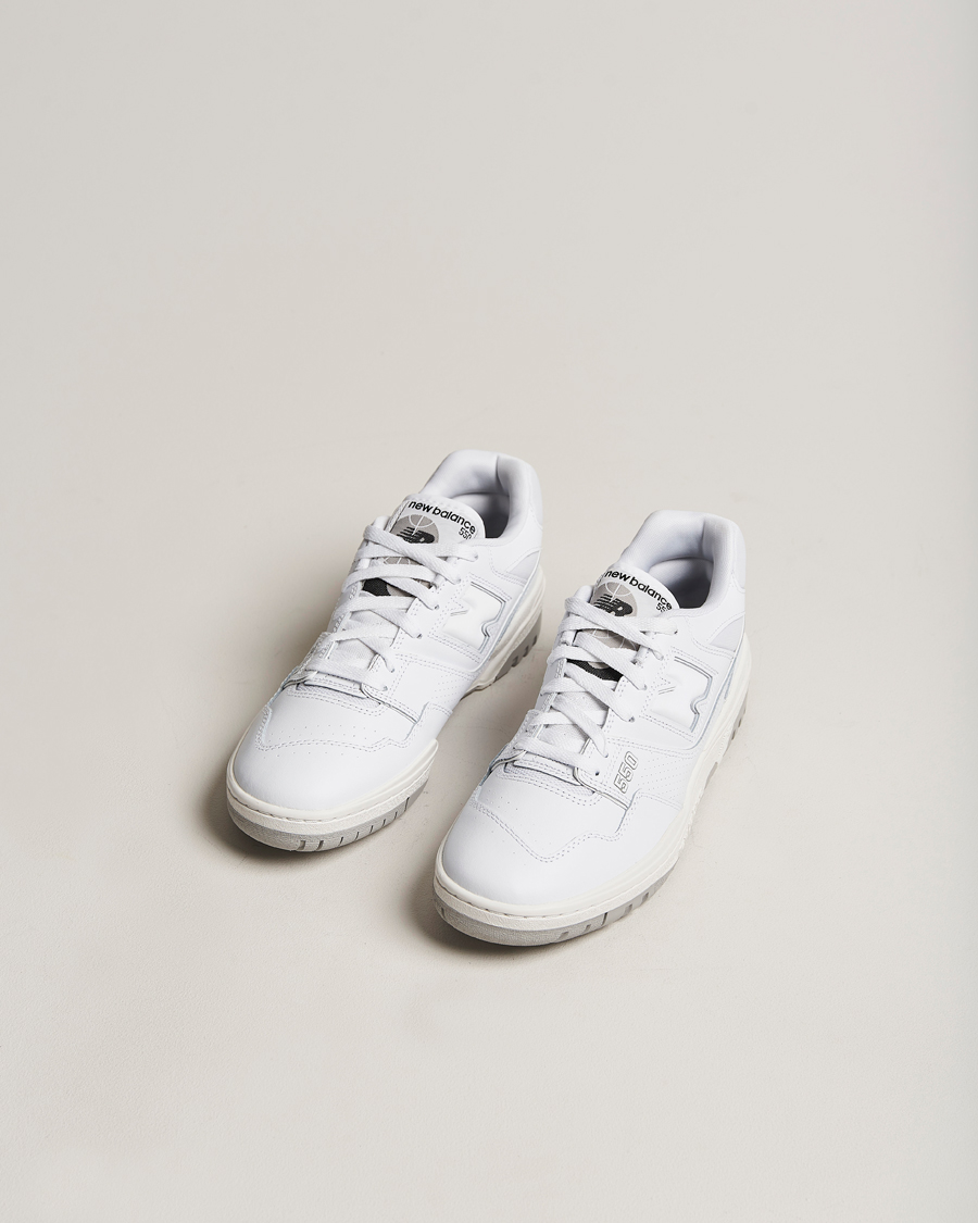 Mies | Valkoiset tennarit | New Balance | 550 Sneakers White