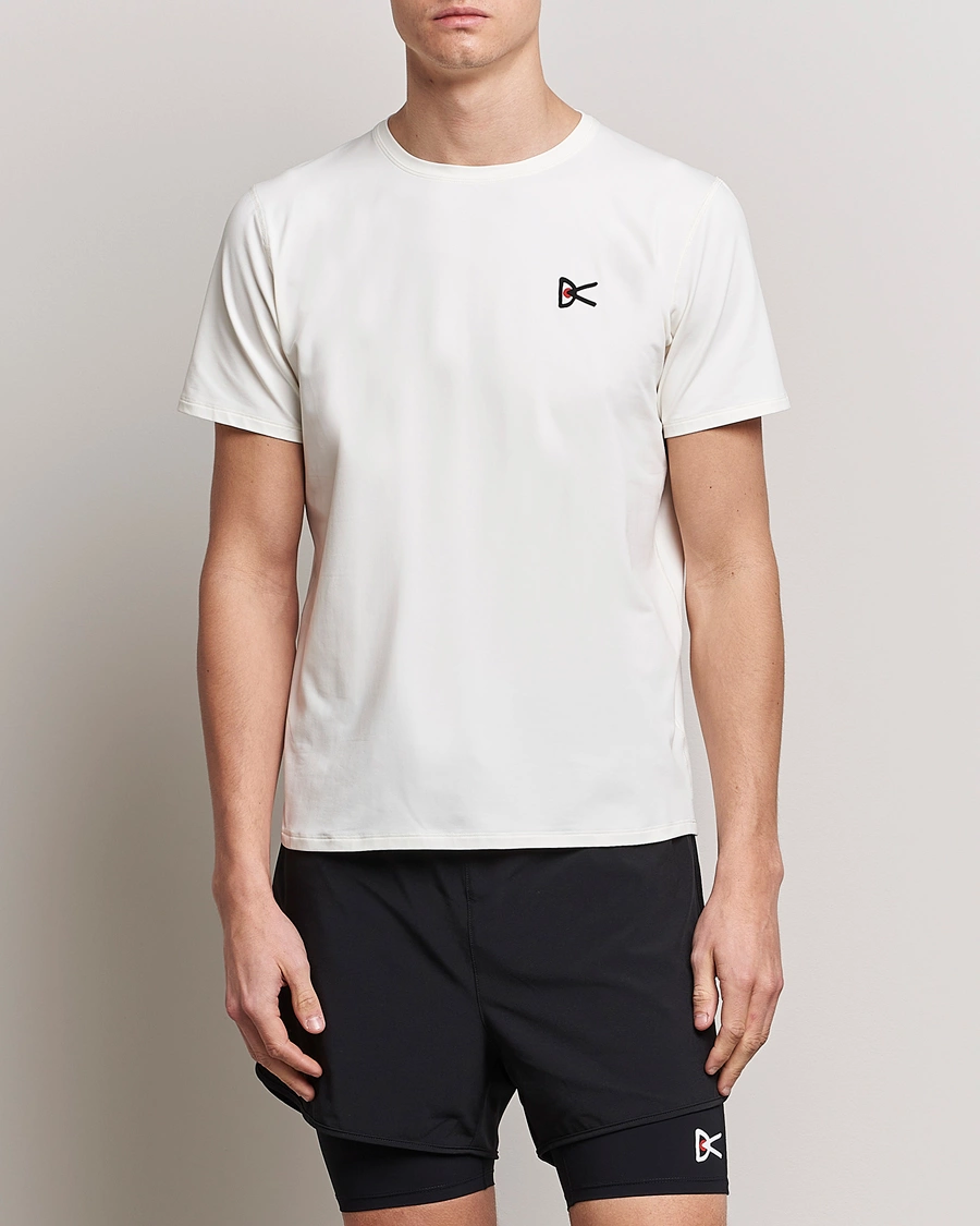Mies | Valkoiset t-paidat | District Vision | Deva-Tech Short Sleeve T-Shirt White