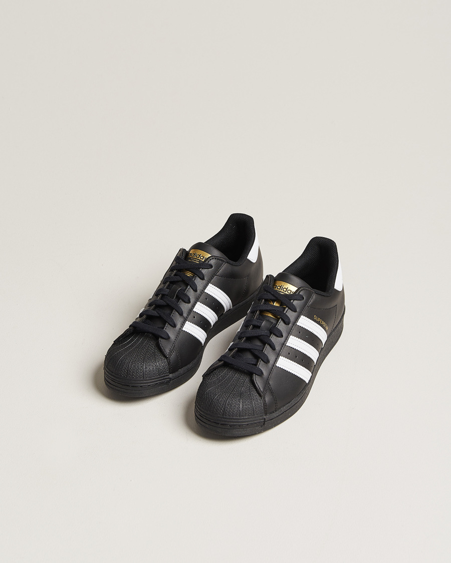 Mies | Tennarit | adidas Originals | Superstar Sneaker Black/White