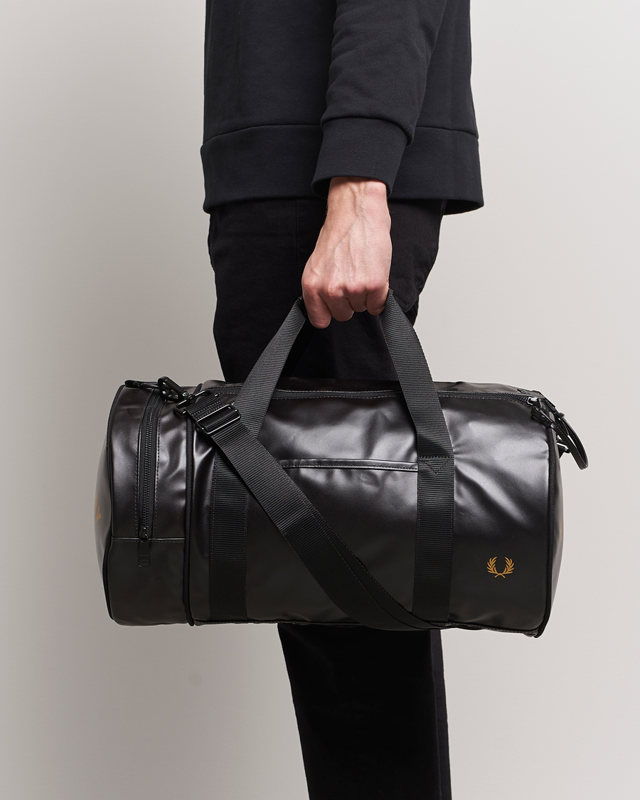 Mies | Fred Perry | Fred Perry | Tonal Classic Barrel Bag Black/Gold