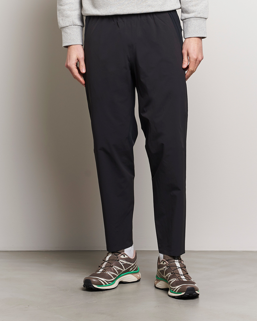 Mies |  | Arc'teryx Veilance | Secant Lightweight Casual Pants Black