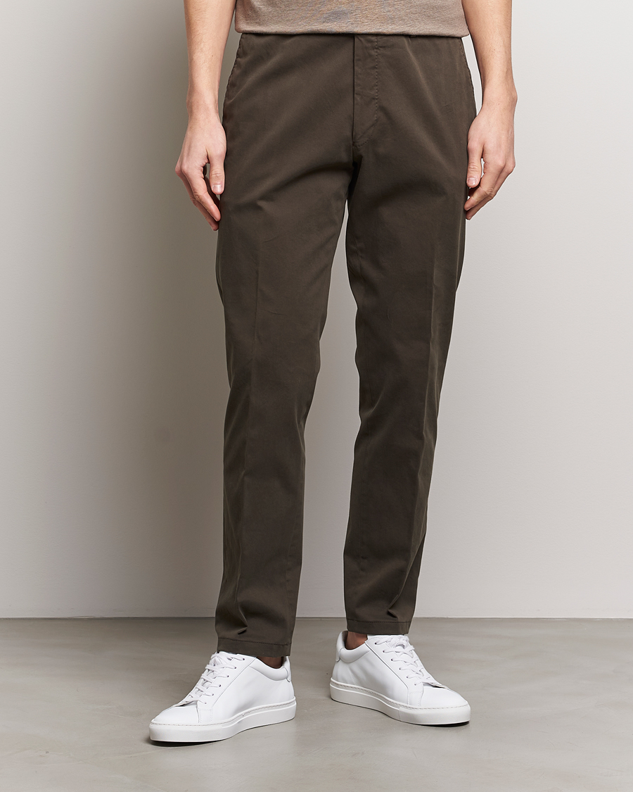 Mies | Chinot | Oscar Jacobson | Denz Casual Cotton Trousers Olive