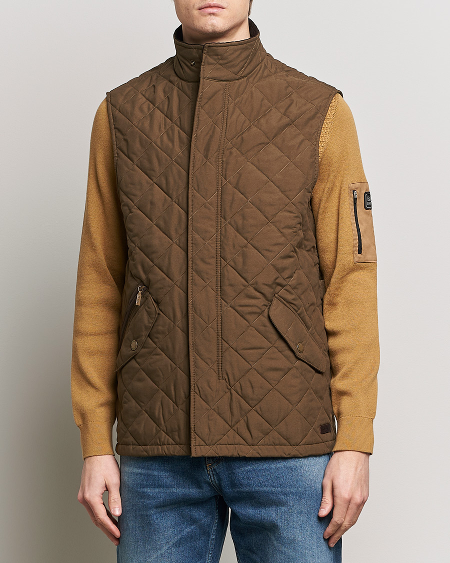 Mies |  | Barbour Lifestyle | Shoveler Peached Quilted Gilet Dark Sand