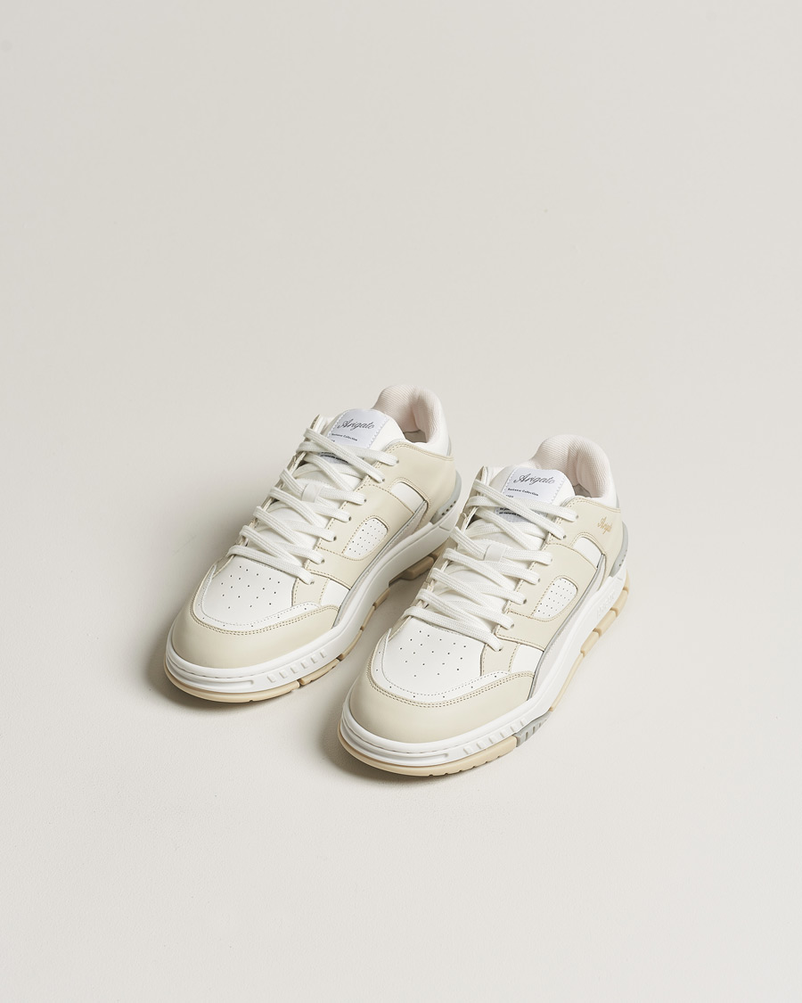 Mies |  | Axel Arigato | Area Lo Sneaker White/Beige