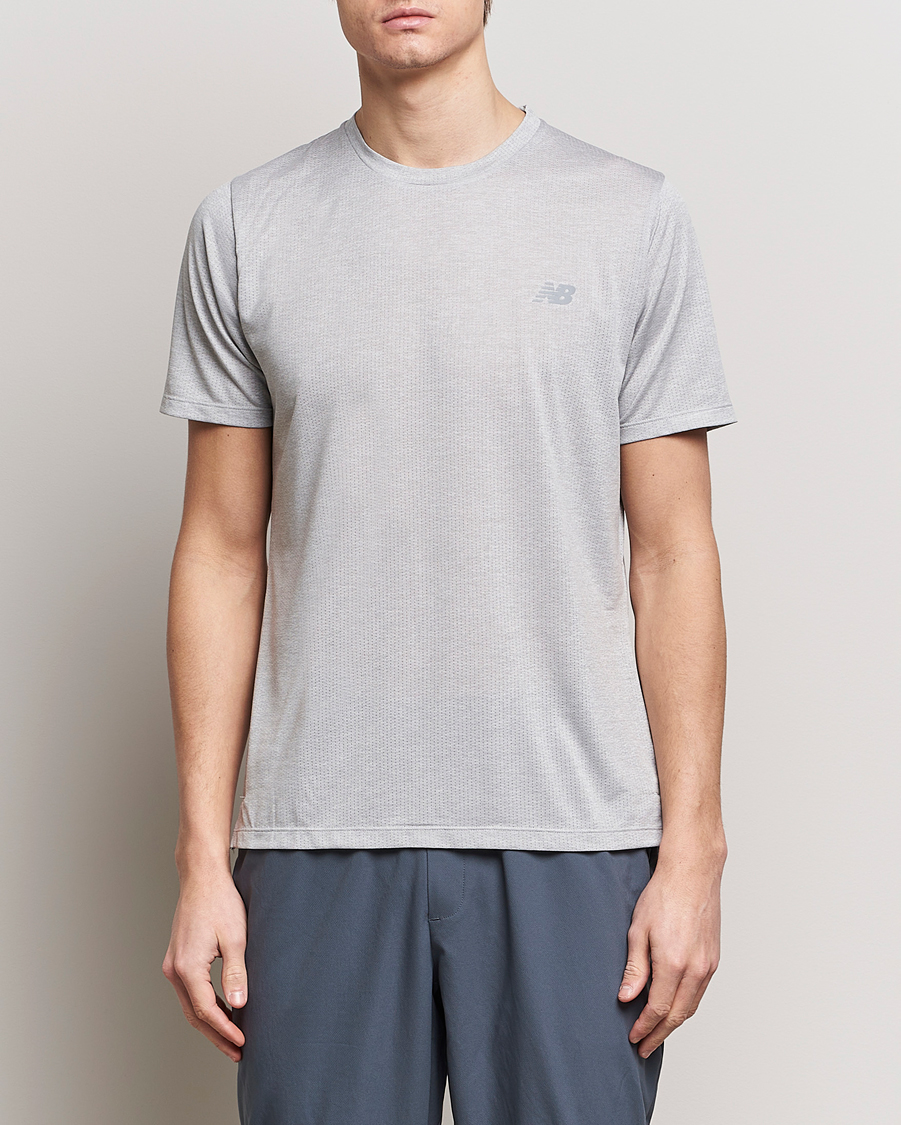 Mies | New Balance Running | New Balance Running | Athletics Run T-Shirt Athletic Grey