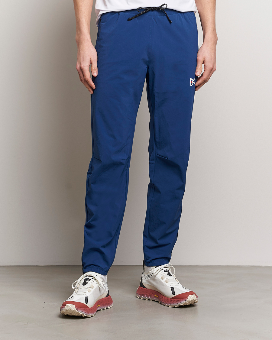 Mies | Tekniset housut | District Vision | Lightweight DWR Track Pants Navy