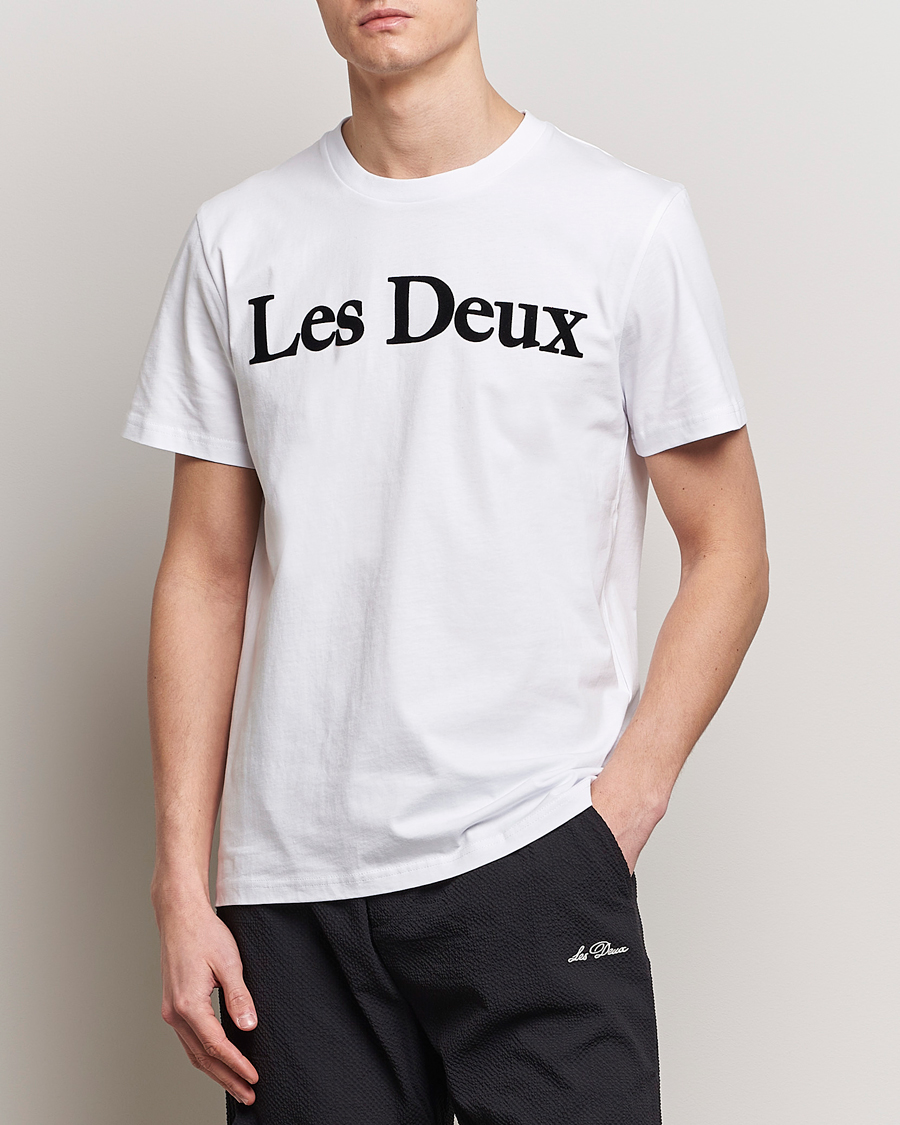 Mies | Osastot | LES DEUX | Charles Logo T-Shirt Wihte