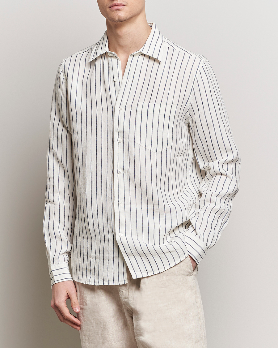 Mies | Rennot | A Day\'s March | Abu Striped Linen Shirt White/Navy