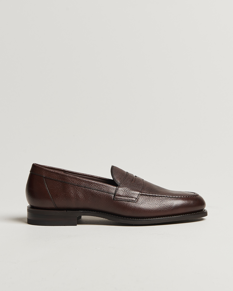 Mies | Loaferit | Loake Shoemakers | Loake 1880 Imperial Grained Penny Loafer Dark Brown