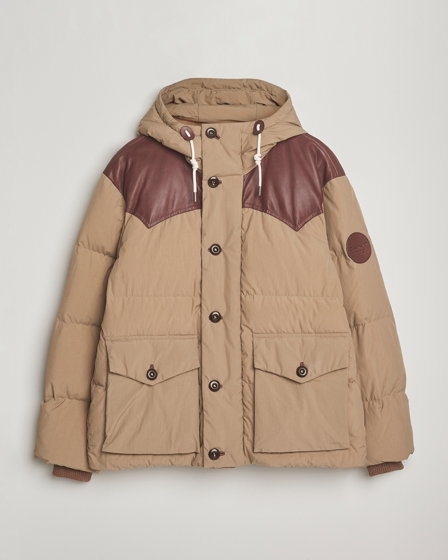 Mies | Takit | GANT 240 Mulberry Street | Cotton Down Hooded Jacket Carmel Beige