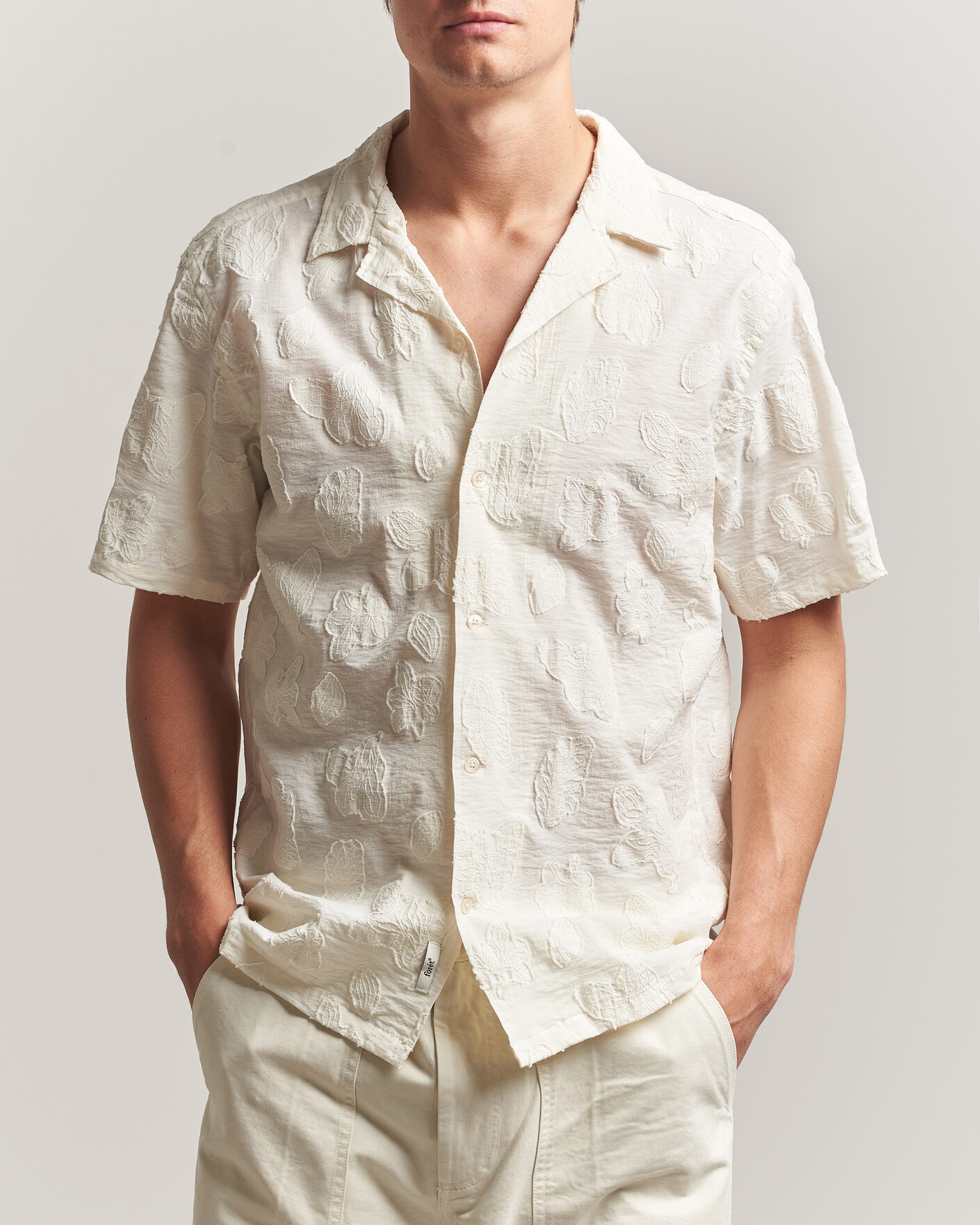 Mies | Kauluspaidat | Forét | Peer Jaquard Short Sleeve Shirt Cloud