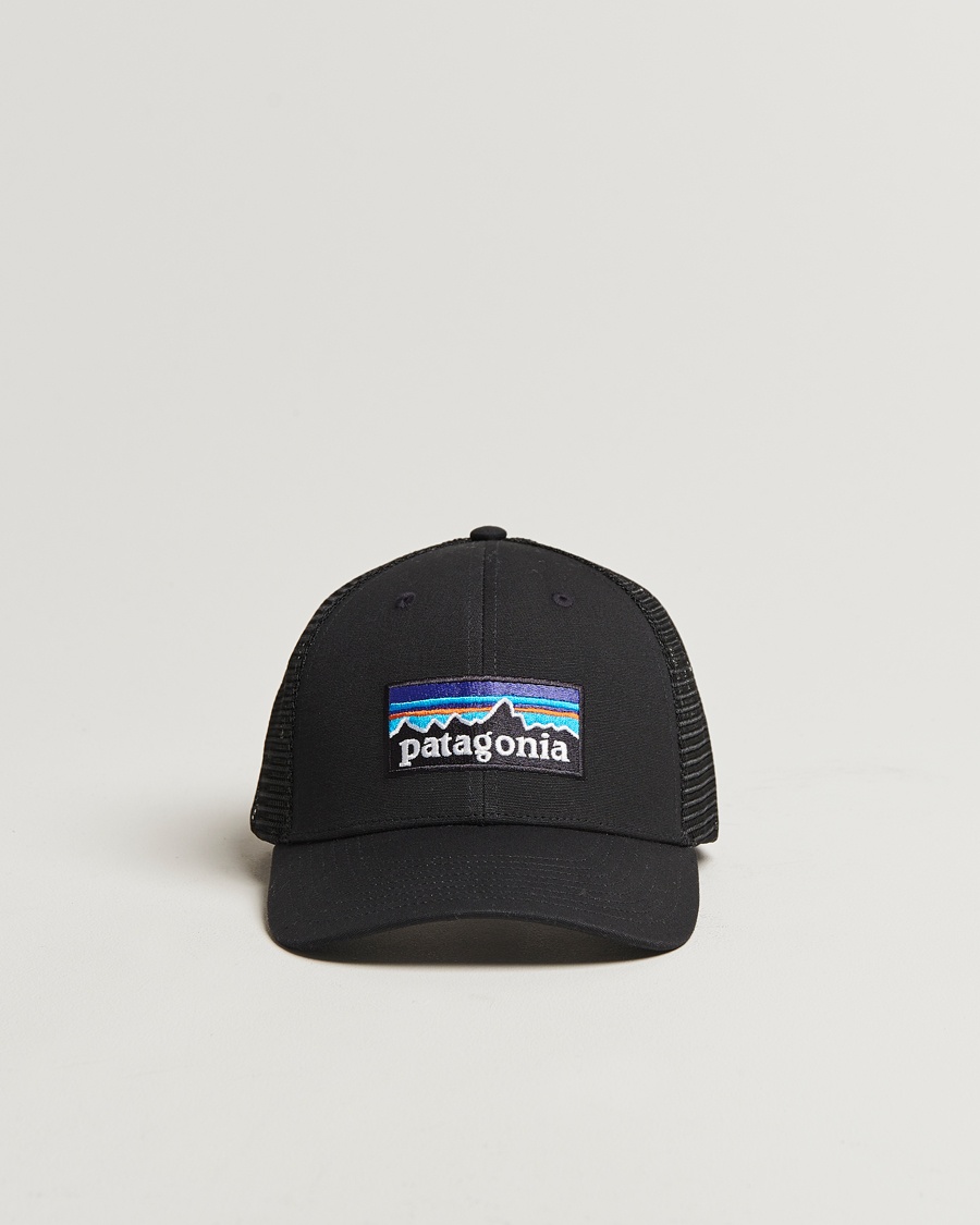 Patagonia P-6 Logo LoPro Trucker Hat Black – Musta