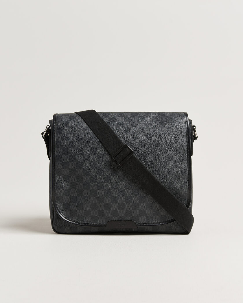 Louis Vuitton Pre-Owned Daniel MM Shoulder Bag Damier Graphite – Harmaa