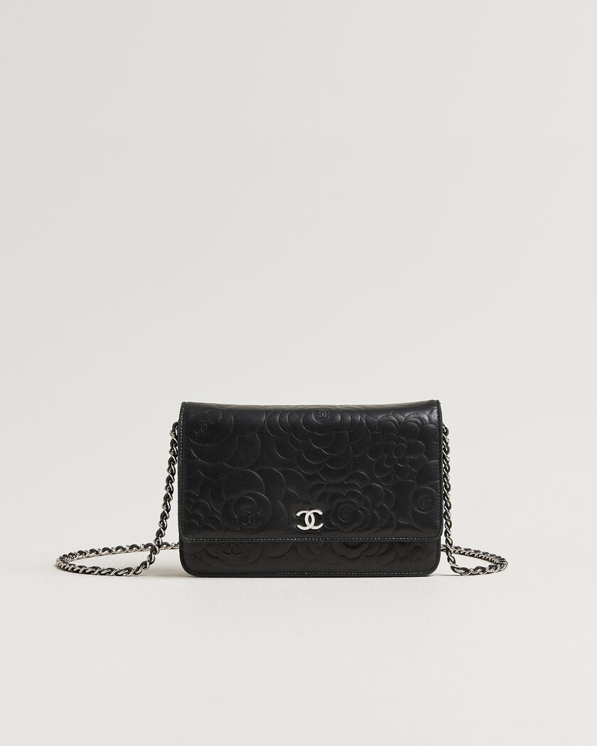 Chanel Pre-Owned Wallet On Chain Camelia Lambskin Black – Musta