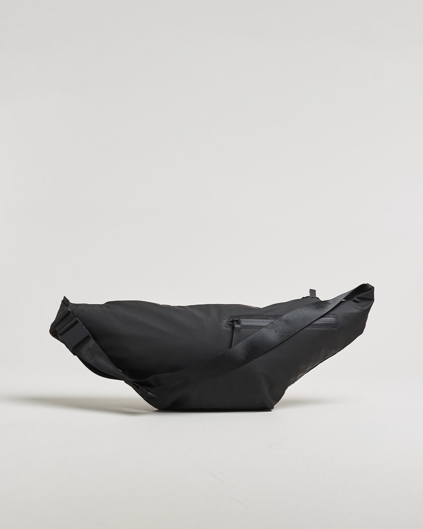 RAINS Dash Bum Bag Black – Musta