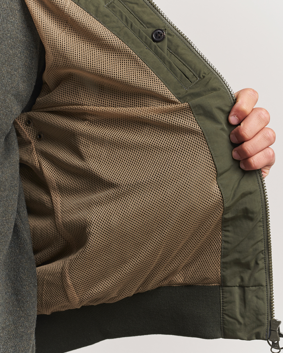 Mies | Takit | Barbour Lifestyle | Royston Casual Harrington Jacket Olive