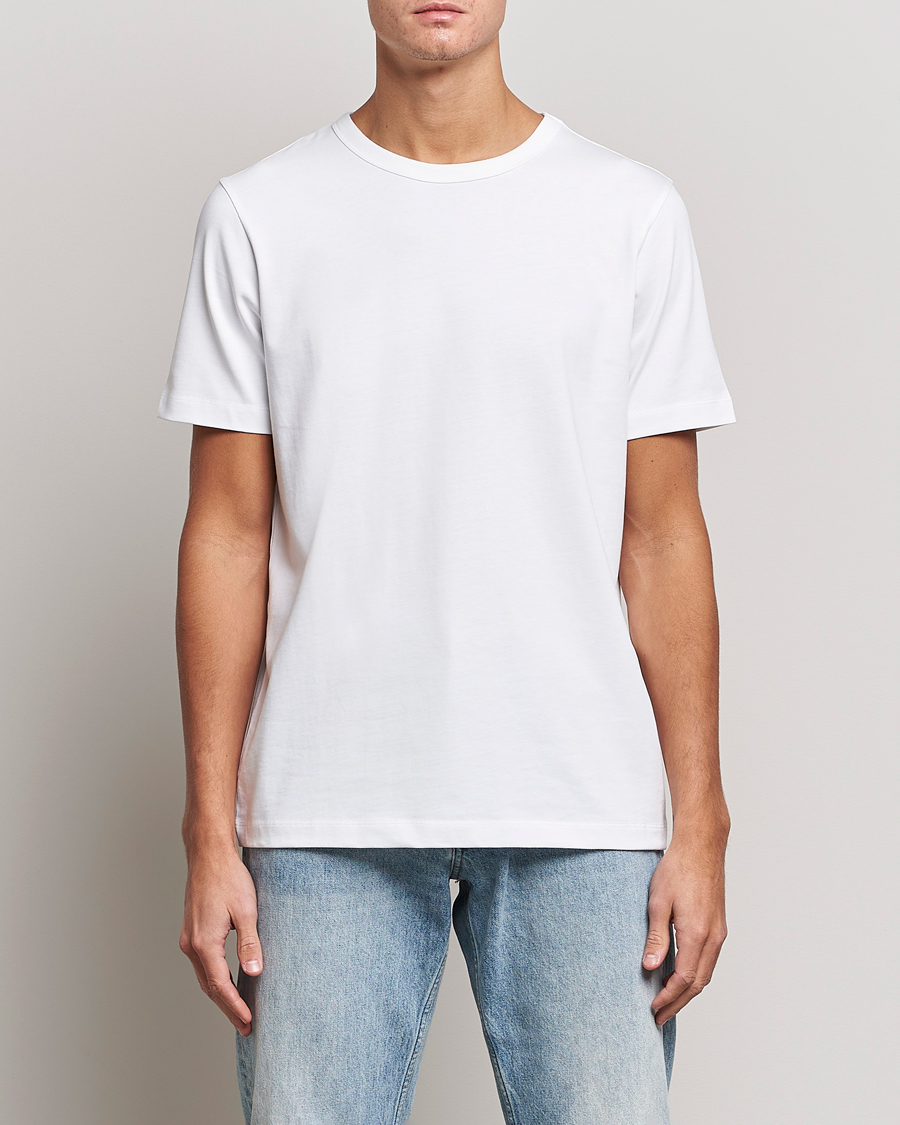 Mies | Lyhythihaiset t-paidat | A Day\'s March | Heavy Tee White