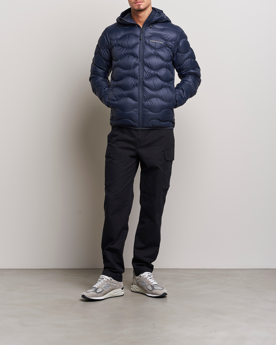 Mies | Takit | Peak Performance | Helium Down Hooded Jacket Blue Shadow