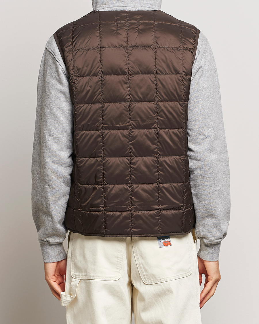 Mies | Takit | TAION | V-Neck Lightweight Down Vest Dark Choco