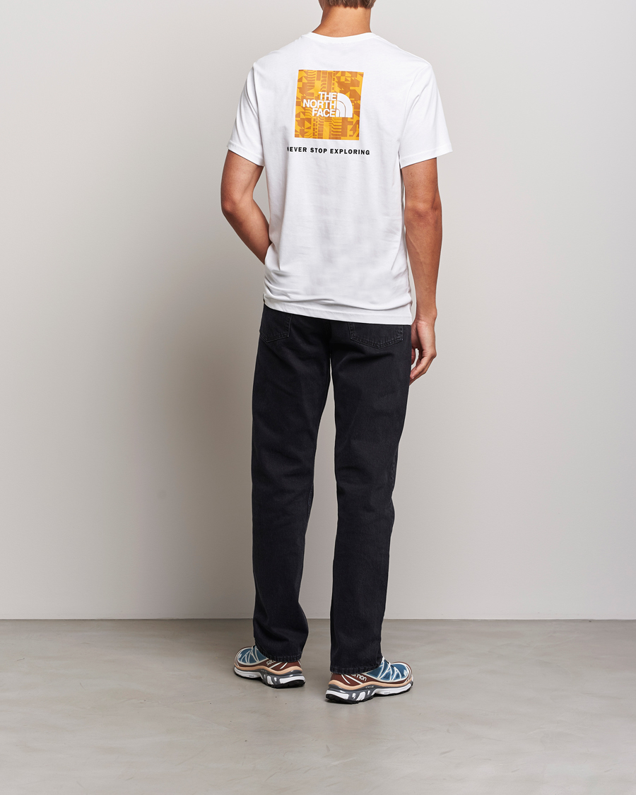 Mies | T-paidat | The North Face | Redbox Tee White/Summit Gold