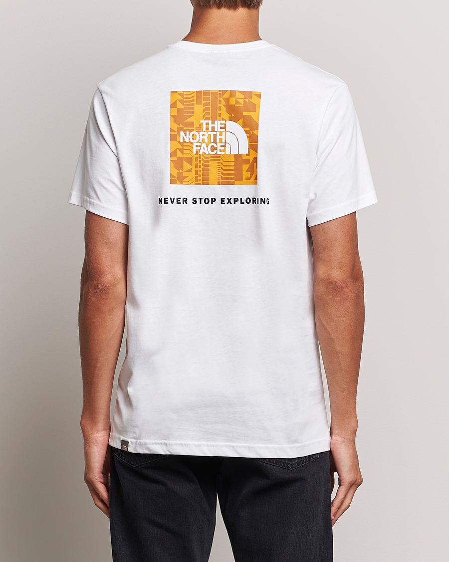 Mies | T-paidat | The North Face | Redbox Tee White/Summit Gold