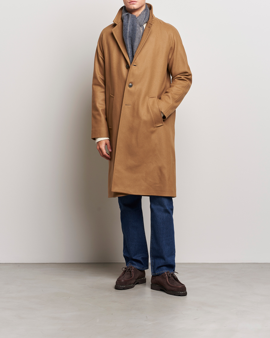 Gloverall Chesterfield Wool/Cashmere Raglan Coat Camel osoitteesta