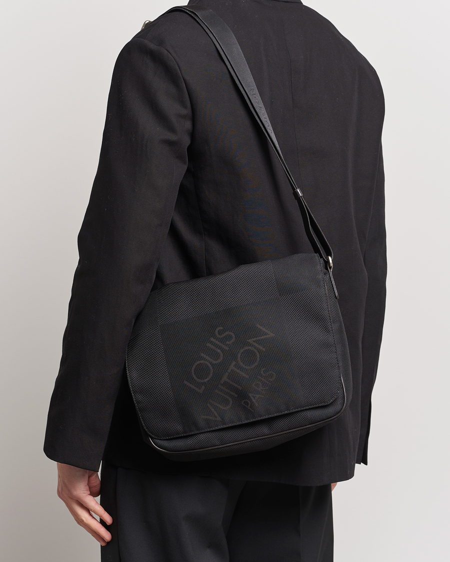 Mies | Asusteet | Louis Vuitton Pre-Owned | Canvas Messenger Bag Damier Geant