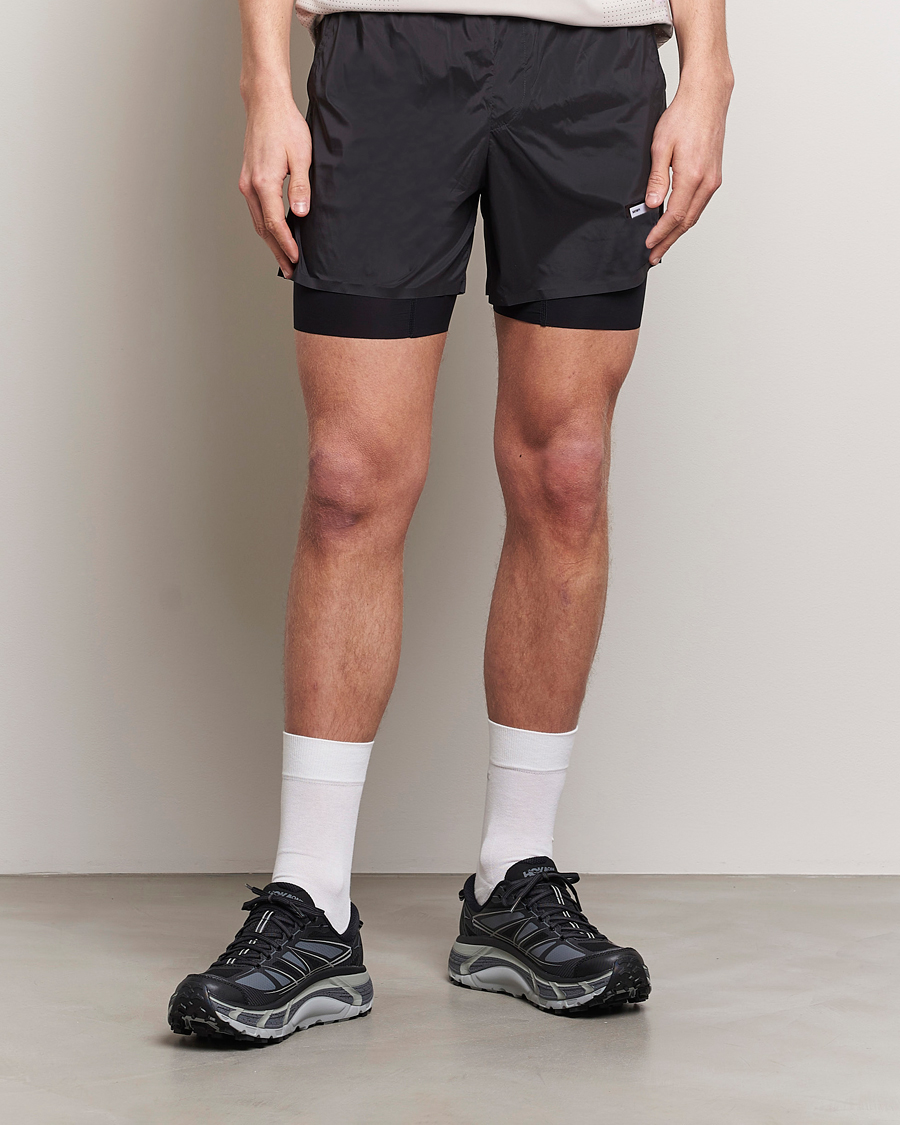 Mies | Active | Satisfy | TechSilk 5 Inch Shorts Black