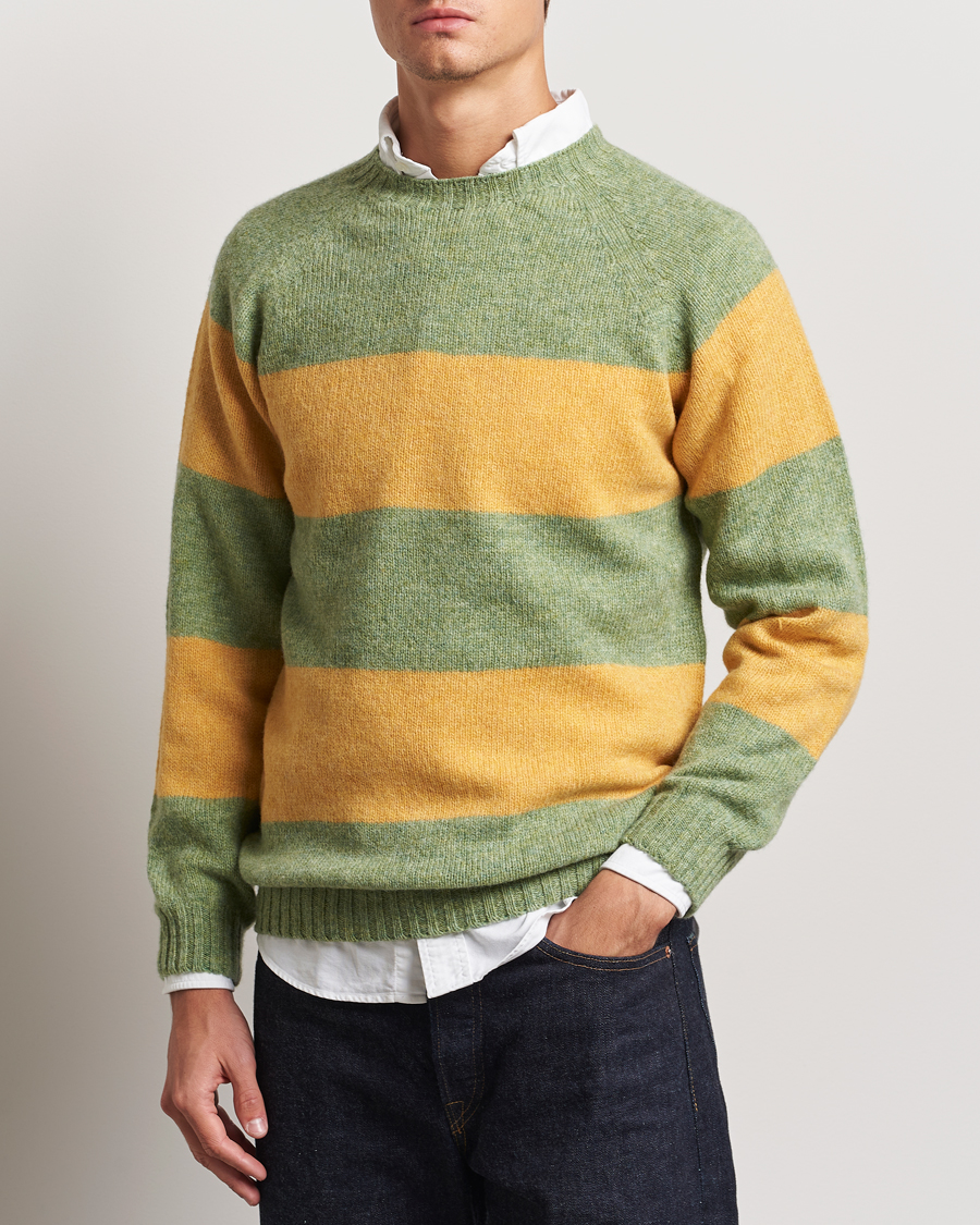 Mies |  | Harley Of Scotland | Block Stripe Lambswool Crewneck Yellow/Green