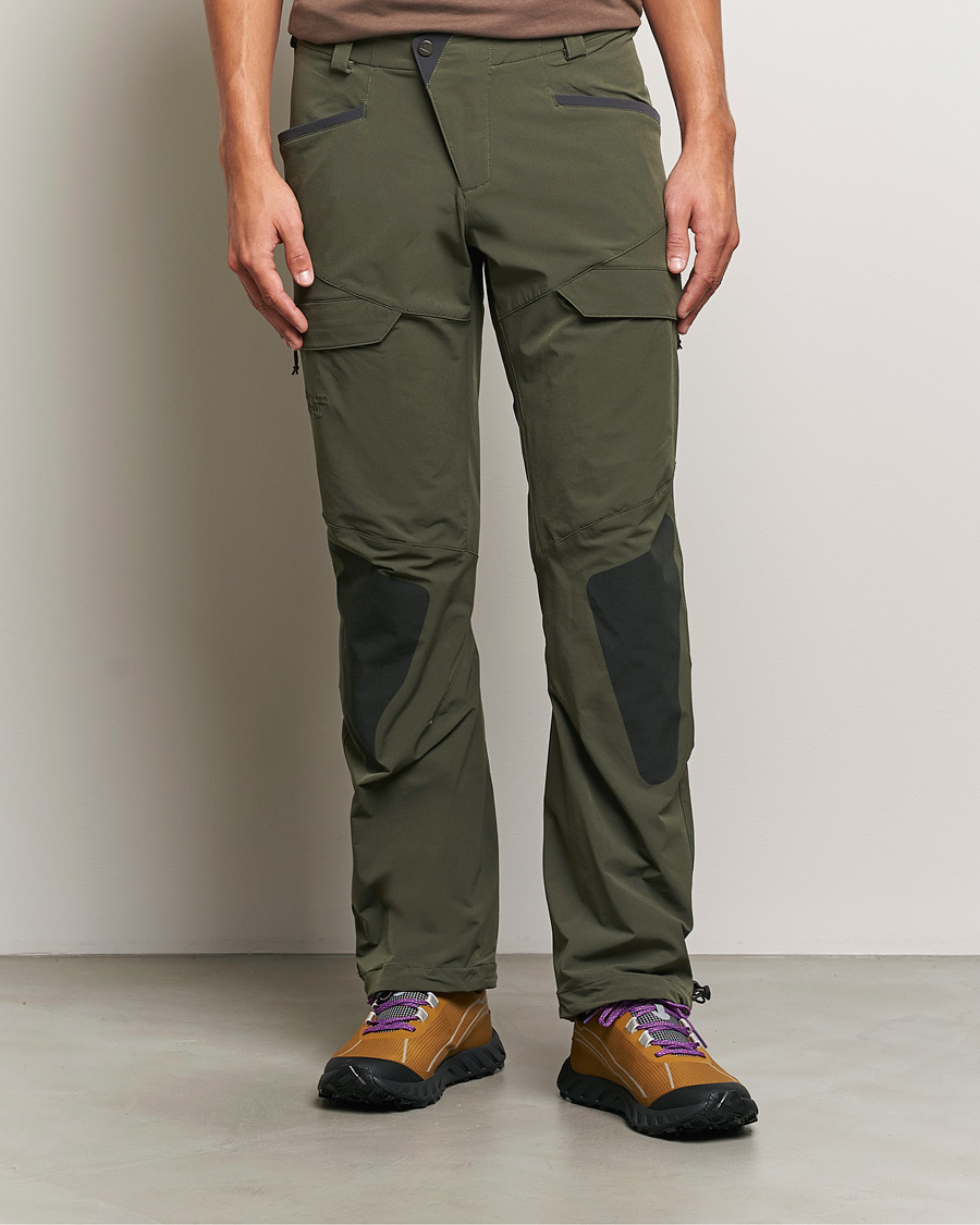 Mies | Housut | Klättermusen | Misty 2.0 Softshell Pants Dark Dusty Green