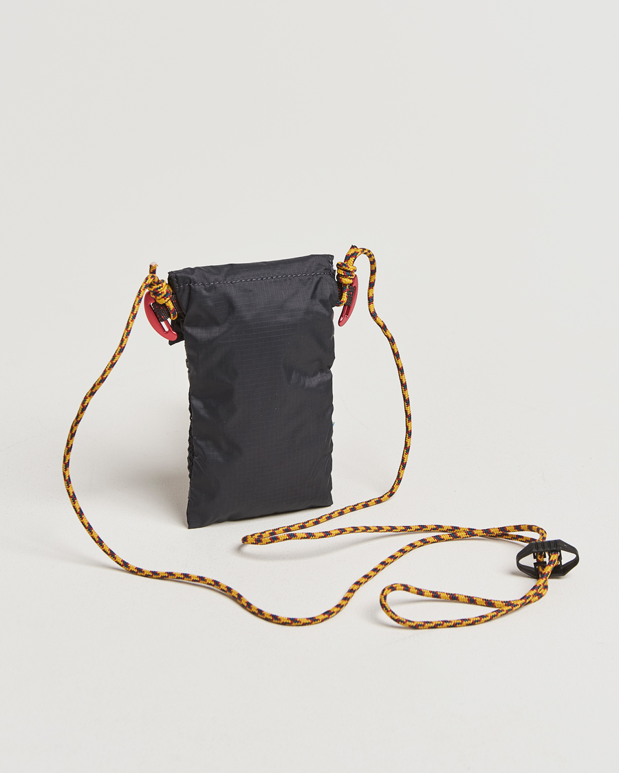 Mies |  | Klättermusen | Algir Lanyard Pocket Bag Raven