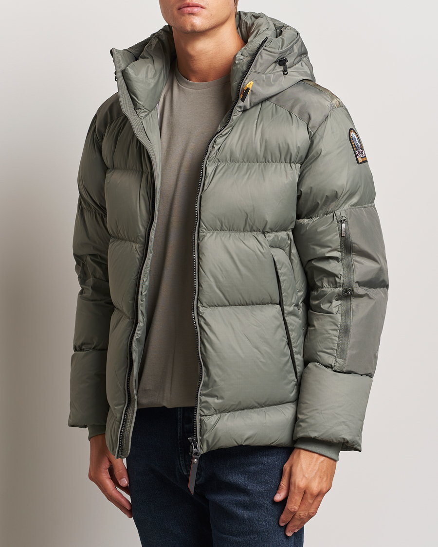 Mies |  | Parajumpers | Tyrik Endurance Puffer Thyme Green