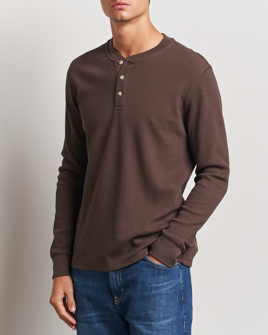 Mies |  | Levi\'s | Thermal Henley Chocolate Brown