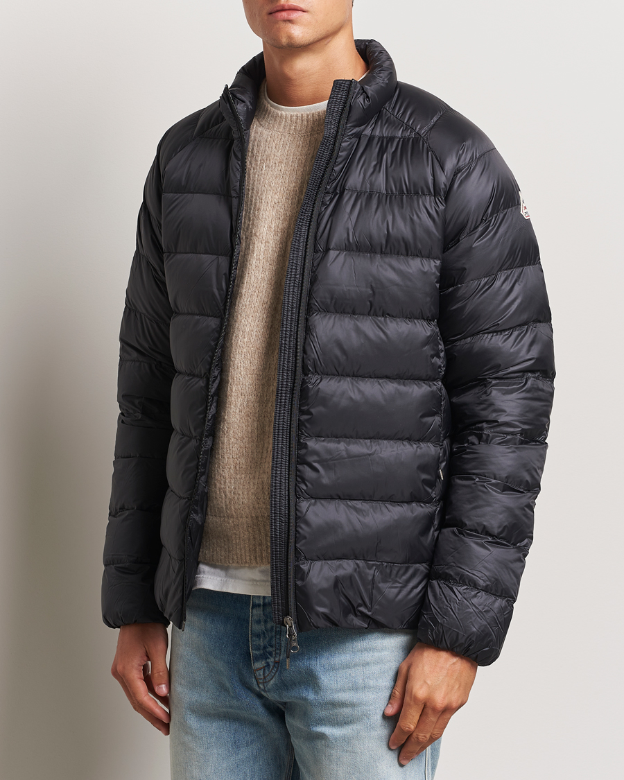 Mies | Nykyaikaiset takit | Pyrenex | Arial 2 Lightweight Down Jacket Black