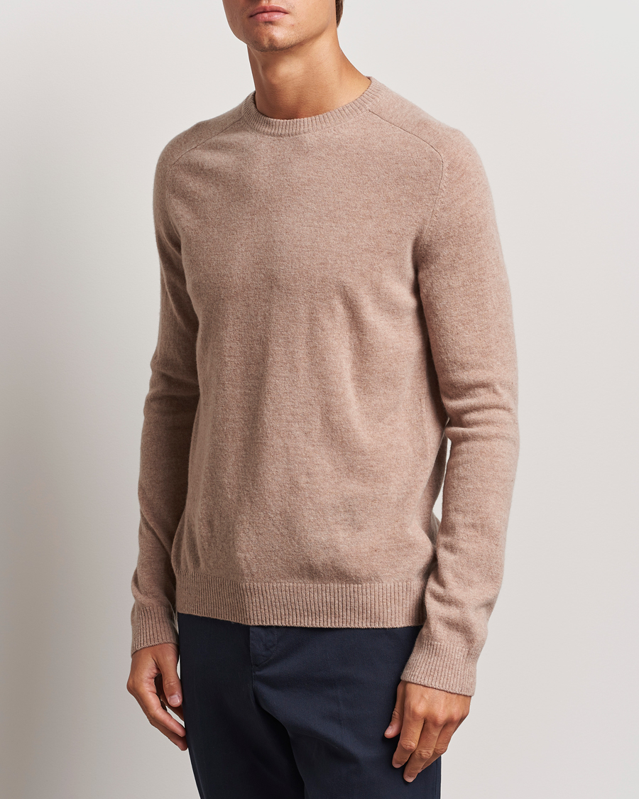 Mies | Neuleet | KnowledgeCotton Apparel | Lambswool Roundneck Beige