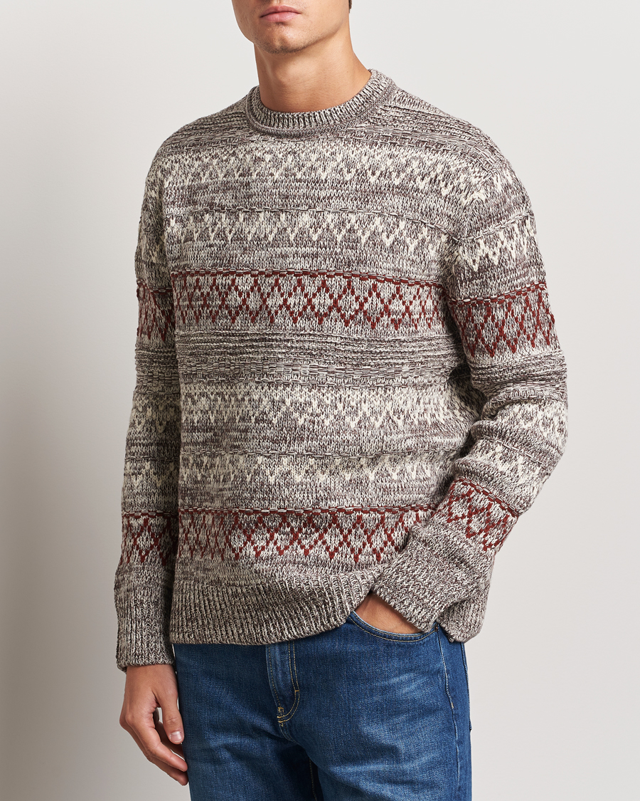 Mies |  | KnowledgeCotton Apparel | Knitted Pattern Lambswool Crewneck Brown