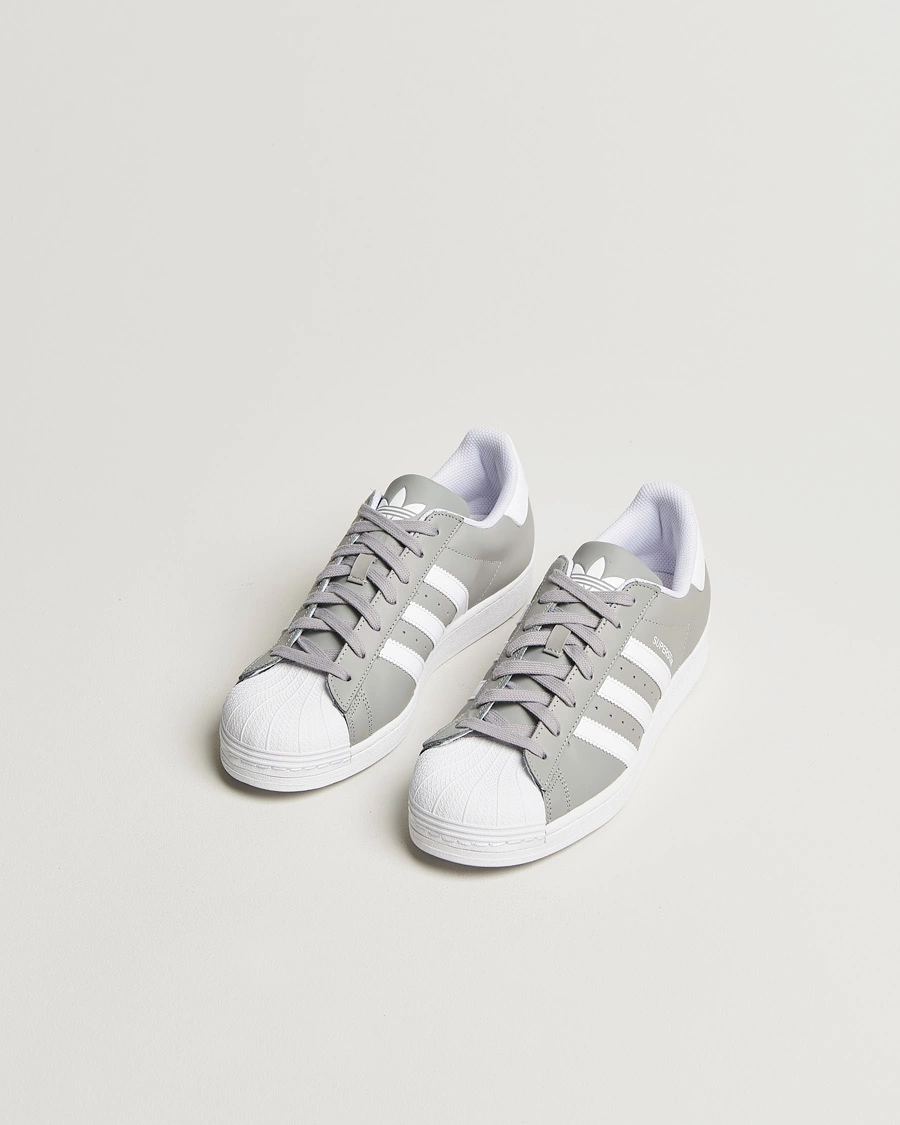 Mies |  | adidas Originals | Superstar Sneaker Grey/White