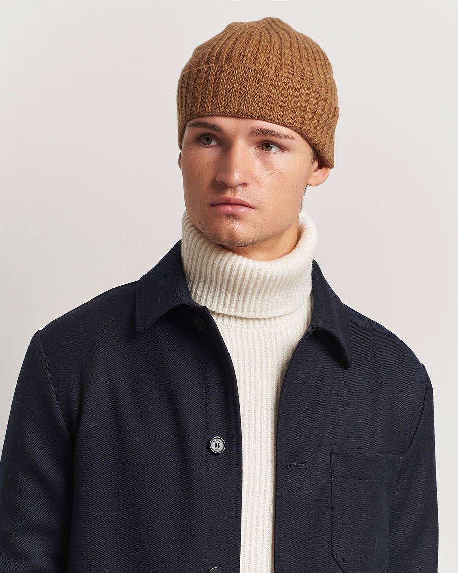 Mies |  | Amanda Christensen | Rib Knitted Cashmere Cap Nougat