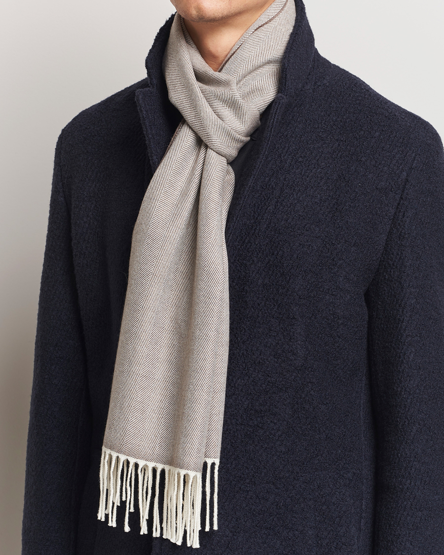 Mies |  | Eton | Merino Wool Herringbone Scarf Beige