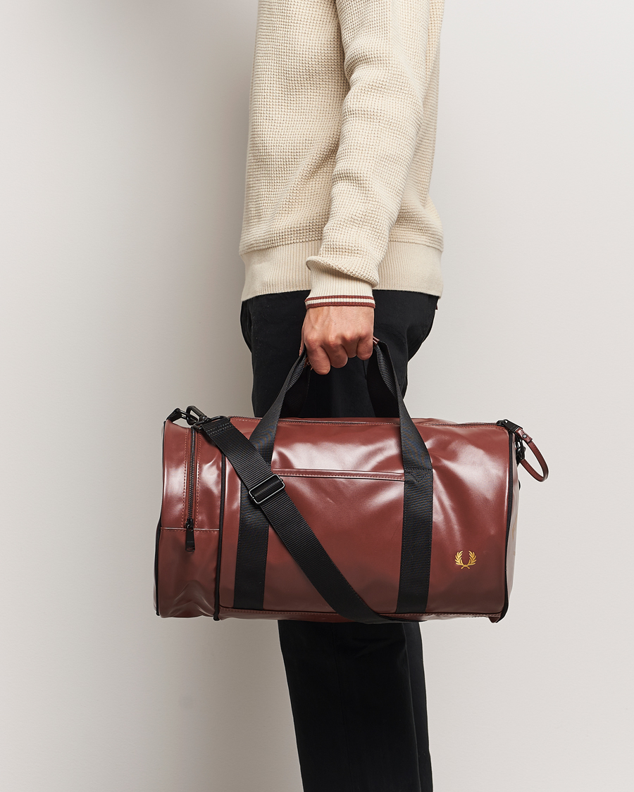 Mies |  | Fred Perry | Tonal Classic Barrel Bag Whiskey Brown