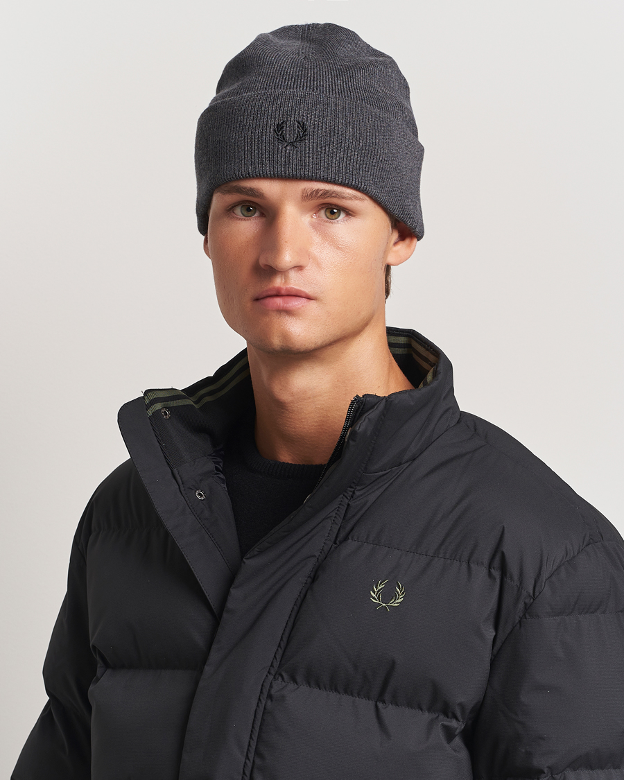 Mies |  | Fred Perry | Merino Wool Beanie Dark Grey Marl